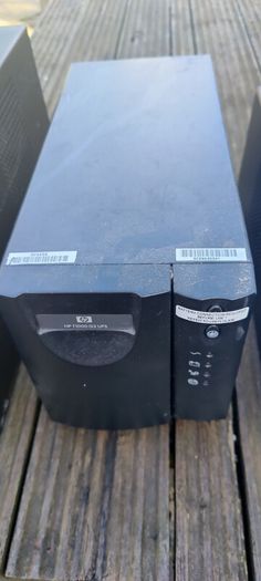 Apc Ups X 2, Hp Ups X 1