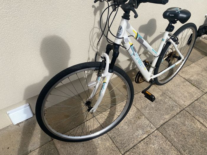 Ladies/girls bike