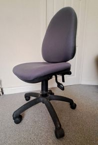 Office Desk Chair with Adjustable Height in Good Condition
