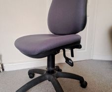 Office Desk Chair with Adjustable Height in Good Condition
