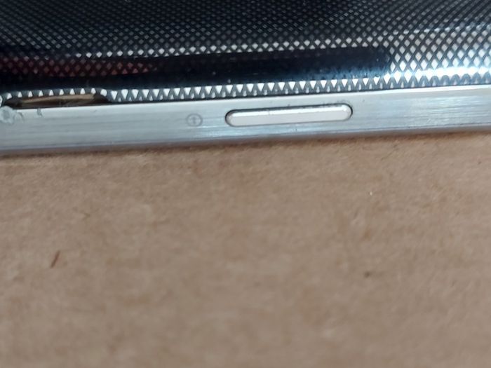 Samsung Galaxy S4 mini, 8gb, Model GT-I9195, in excellent cosmetic and working condition