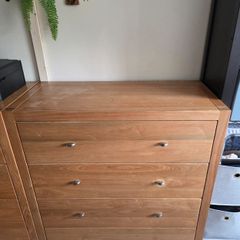 Oak Chest of drawers and Desk