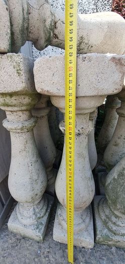 6 Concrete balustrades