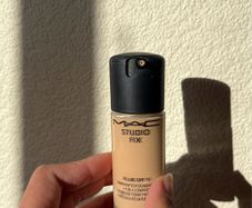 MAC Studio Fix Fluid SPF15 24hr Matte Foundation 30ml NC15