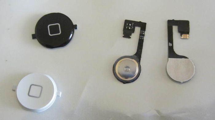 iPhone 4S Home Button and Circuit Flex Assembly