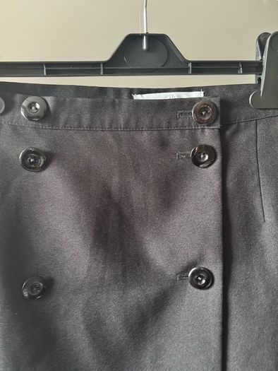 Black mini skirt with buttons Size S - Good condition