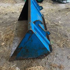 Loader bucket