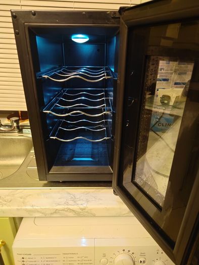 Wine chiller