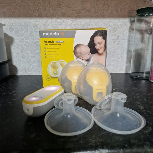 Medela Freestyle Hands-free double electric wearable Breast Pump