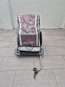Child bike trailer