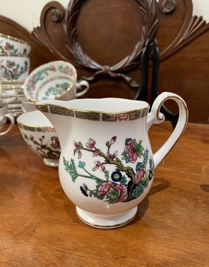 Beautiful Royal Grafton Antique Porcelain