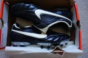 Football Boots Nike Air Legend Tiempo Black/White (2006) Size 7UK FG