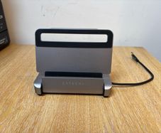 SATECHI 6-in-1 USB-C Stand Hub for iPad