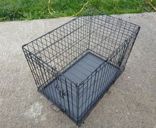 Steel dog crate