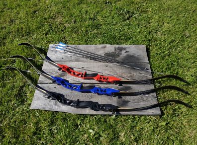 Archery Bow, 54" Youth Recurve, (15, 20 lbs) +3x arrows