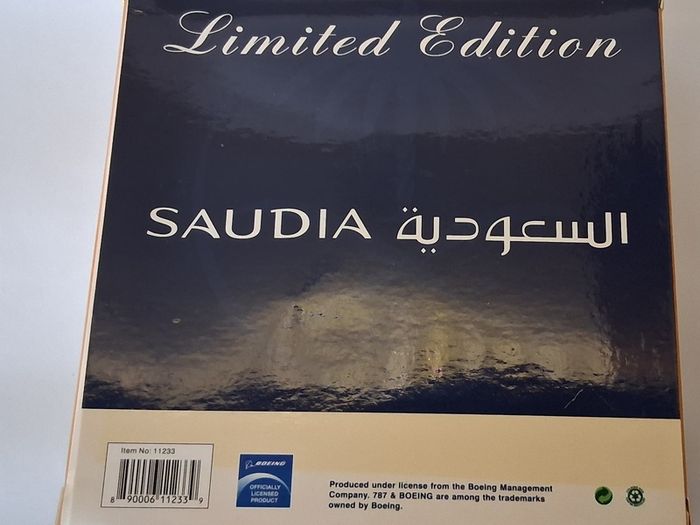 Phoenix 1:400 Saudia Boeing 787-9 HZ-ARA limited Platinum Series RARE PH11233  debar9bre