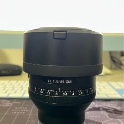 Professional Photography Kit for Sale: Lenses, Lighting and Accessories