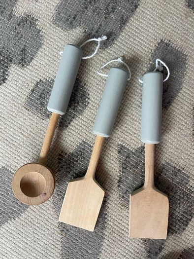 toy kitchen