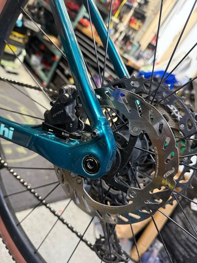 GRX 1X12 Gravel group set. Inc wheels.
