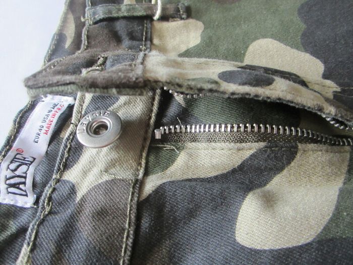 Short Green Camouflage Cargo Skirt - BNWT