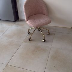 swivel chair