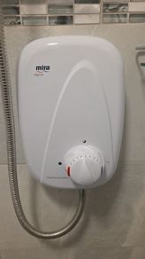 MIRA Electric shower