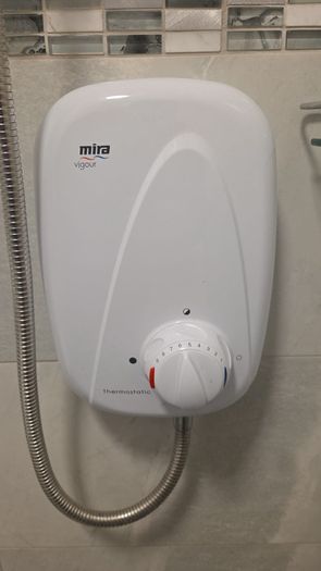 MIRA Electric shower