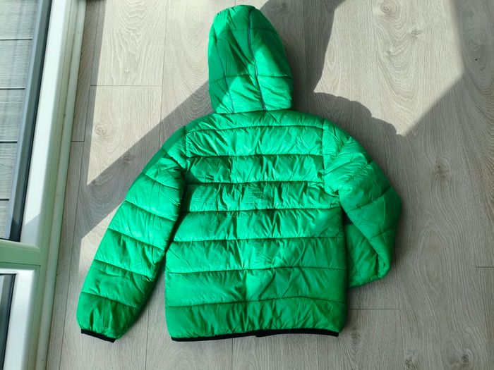 Dunnes Stores green puffer jacket - age 9-10