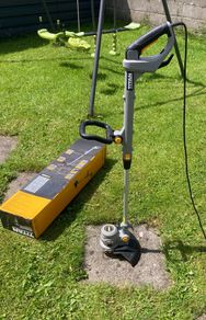 Titan TTB820GGT 600W 230V wired Grass Trimmer