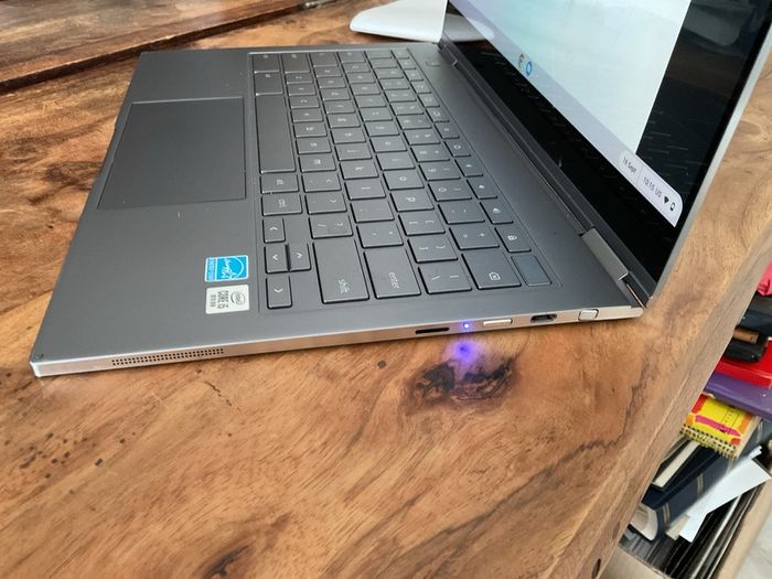 Samsung Galaxy Chromebook 13.3 inch Premium 4K AMOLED Touchscreen