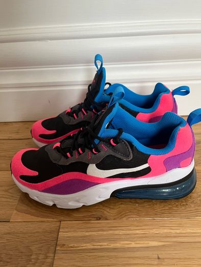 Nike Air React 270