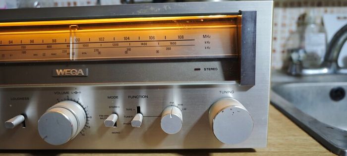 Wega/Sony PSS200r Vintage receiver
