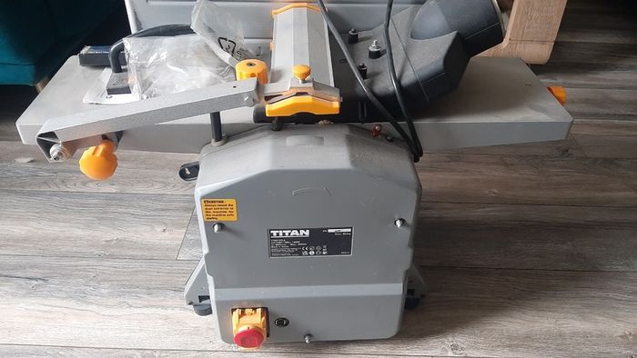 Planer Thicknesser: Titan TTB579PLN 204mm