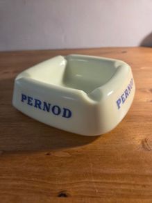 Vintage pernod ash tray