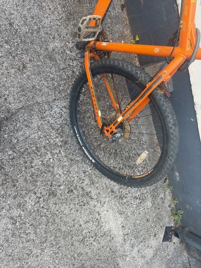 2 carrera vengeance bikes