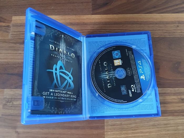 Diablo 3 Reaper of Souls Ultimate Evil Edition PS4 PlayStation 4