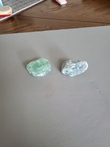 Fluorite fluorescent