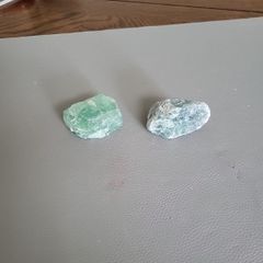 Fluorite fluorescent