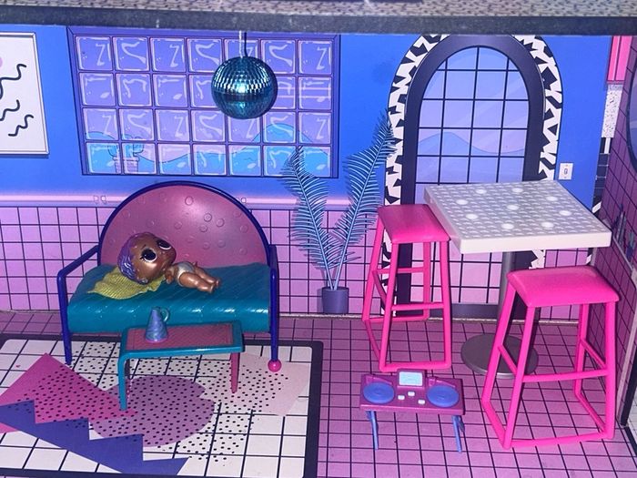 LOL Surprise House and furniture.