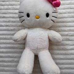 Build A Bear Hello Kitty With Heart Bow Sanrio 2010 red marks on the fur approx. 45 cm. Used Please see photos