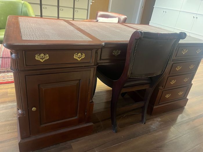Solid Office Desk