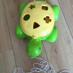 Toddler Fisher Price Pull on Turtle Shapes sorter