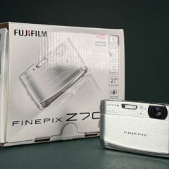 Fujifilm FinePix Z Series Z70 12.2MP Digital