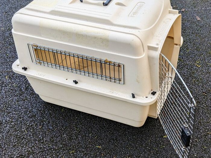 Petmate Sky Kennel - for cat or dog