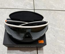 Oakley meta glasses
