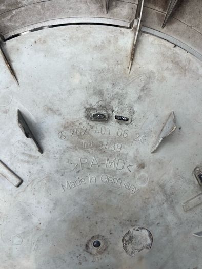 190E Mercedes hubcaps. Came from a 1991 190E.
