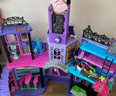 monster high doll house