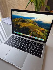 MACBOOK AIR, Light and stylish.
