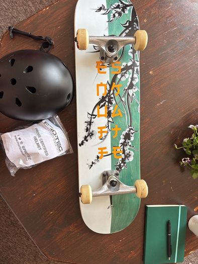 Skateboard, helmet and protective gear