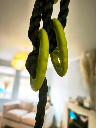 Large Premium Nest Swing. 99 cm. Excellent Condition.